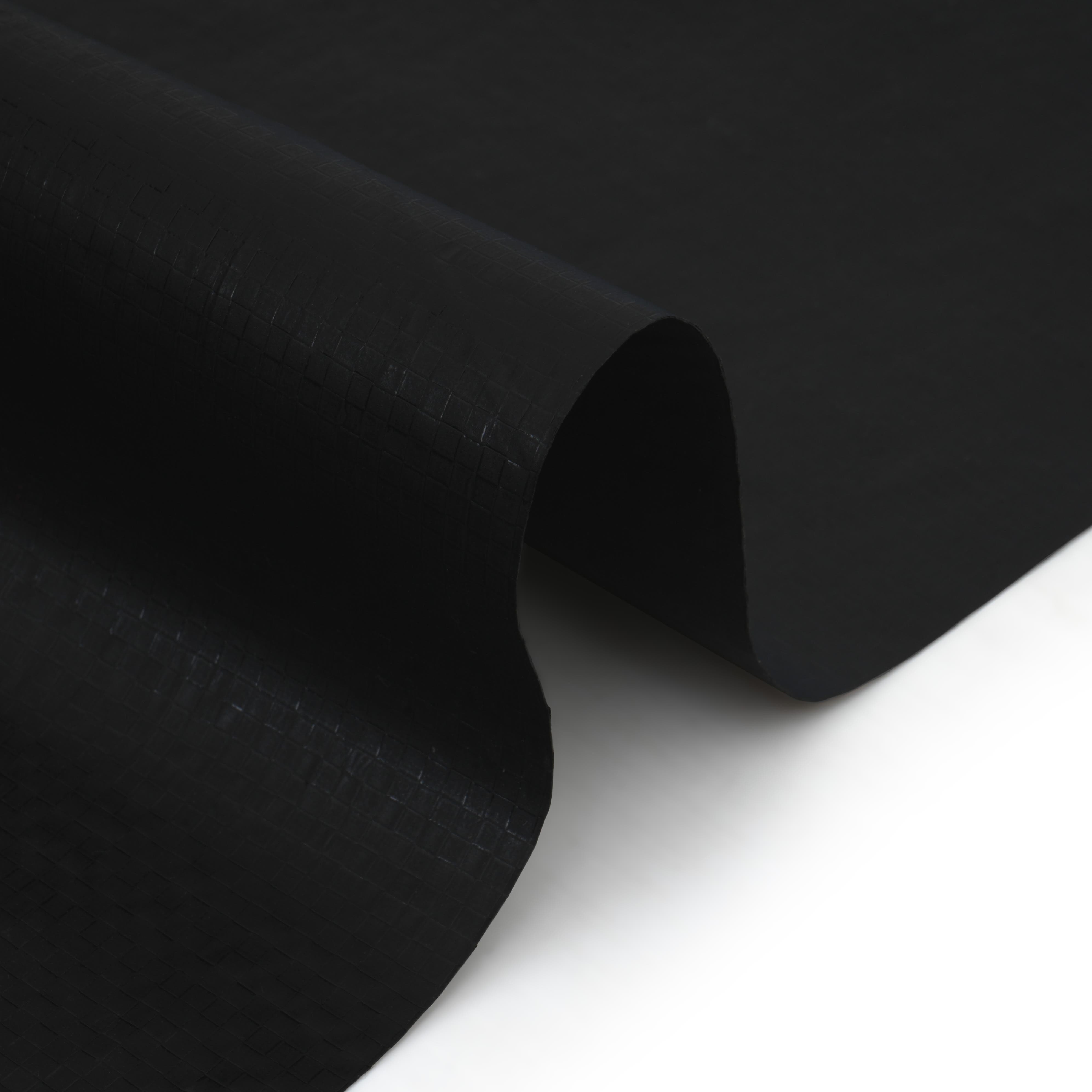 Color Black